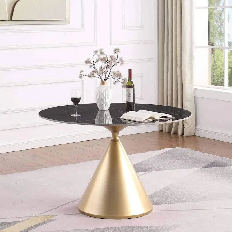 Moderne ronde eettafel met gouden metalen onderstel
