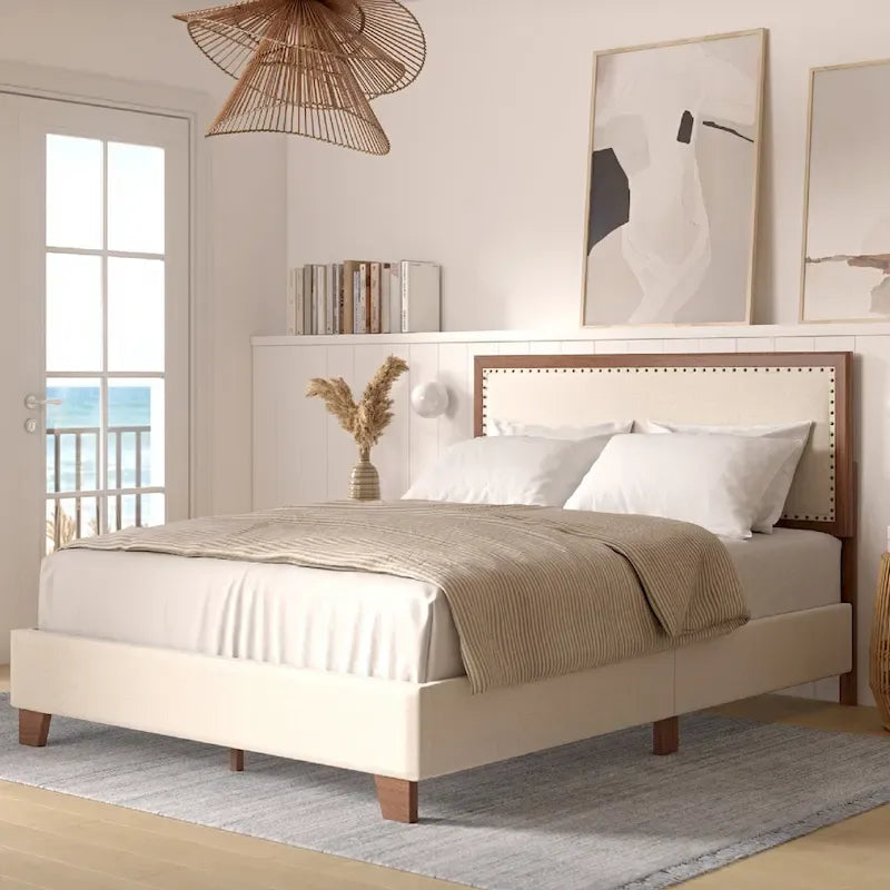 Stoffen tweepersoonsbedframe met spijkervrije hoofdeinde, notenhout afwerking
