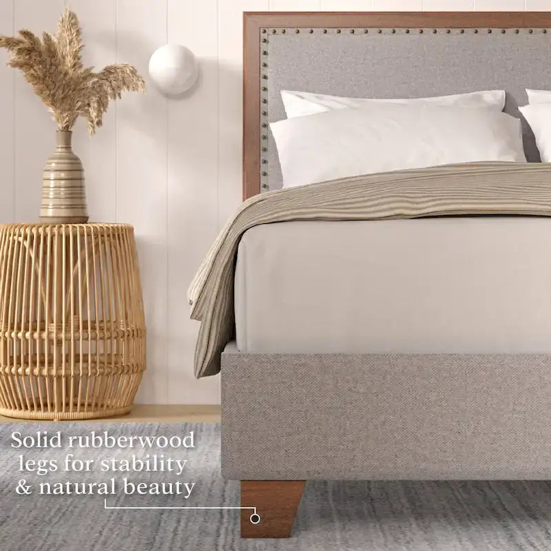 Stoffen tweepersoonsbedframe met spijkervrije hoofdeinde, notenhout afwerking