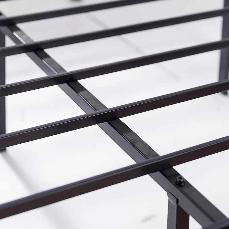 Metalen platformbedframe met QuickLock-montage